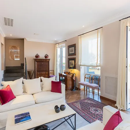 In - Fontana Di Trevi Penthouse