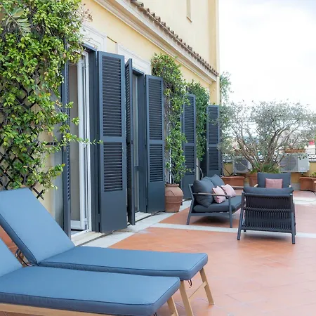 In - Fontana Di Trevi Penthouse