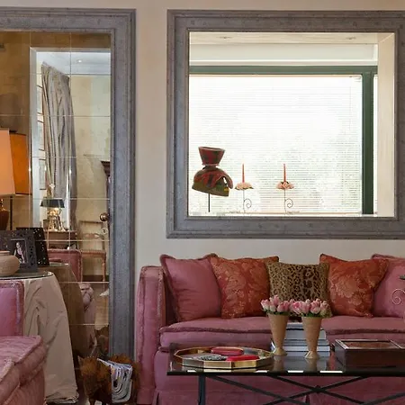 In - Fontana Di Trevi Penthouse Appartement *