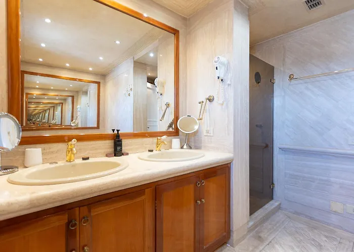 Lejlighed In - Fontana Di Trevi Penthouse Rom